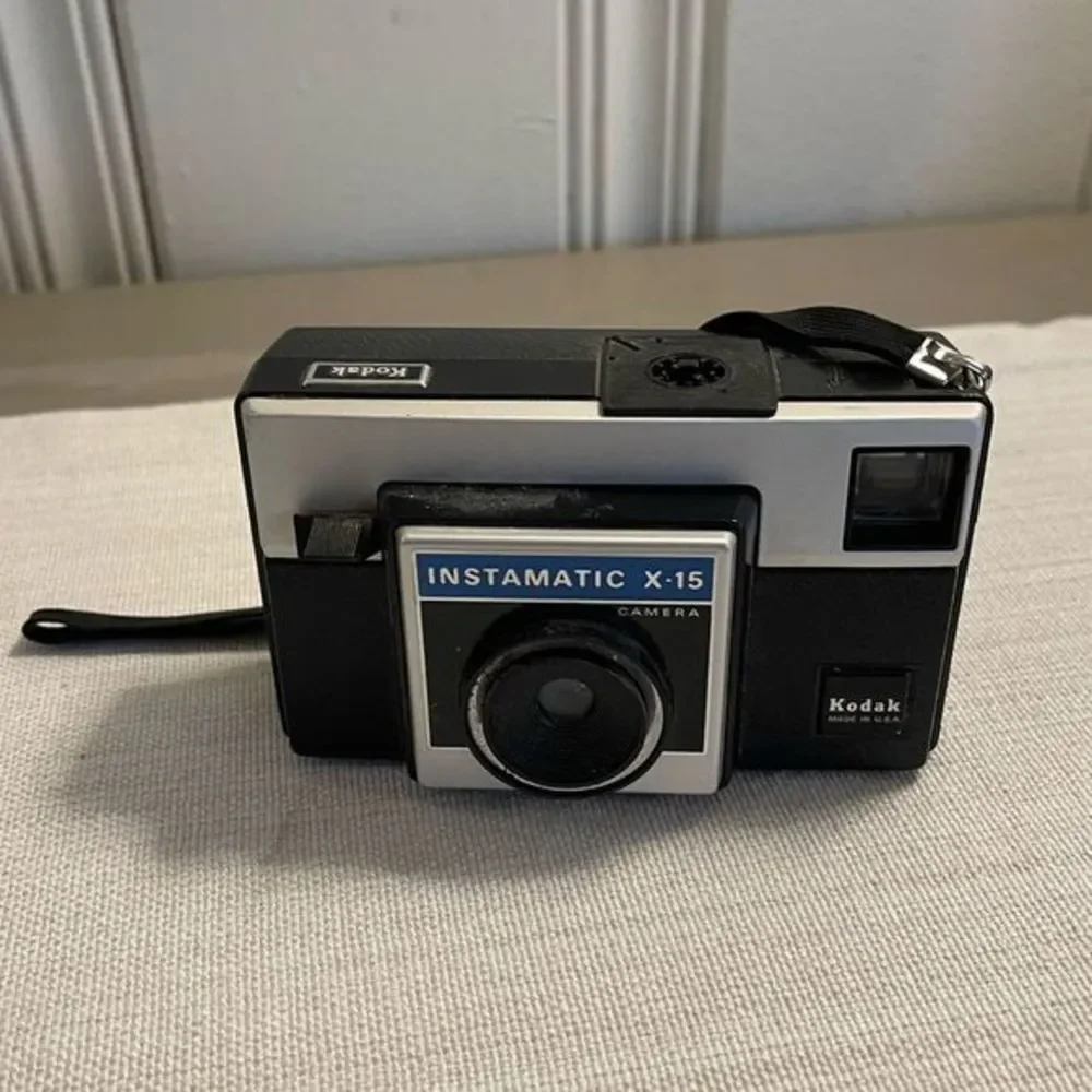 Vintage Kodak Instamatic X-15 Camera‎